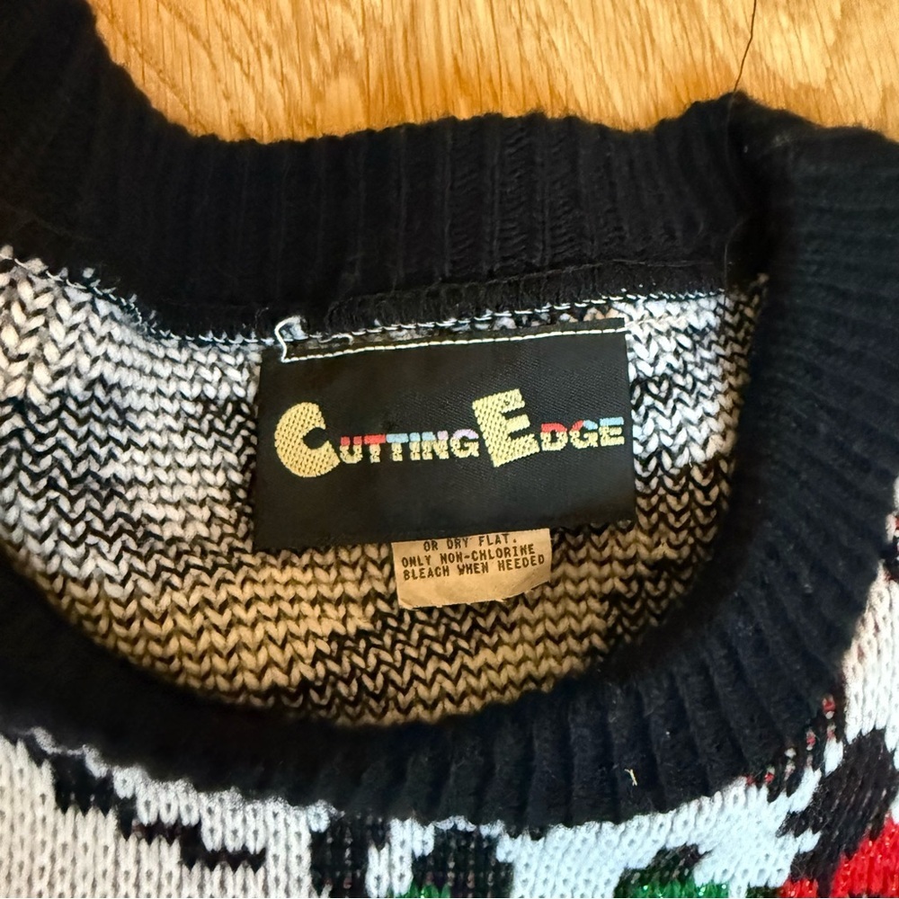 Vintage Animal Print Floral Sweater - Picture 4 of 6